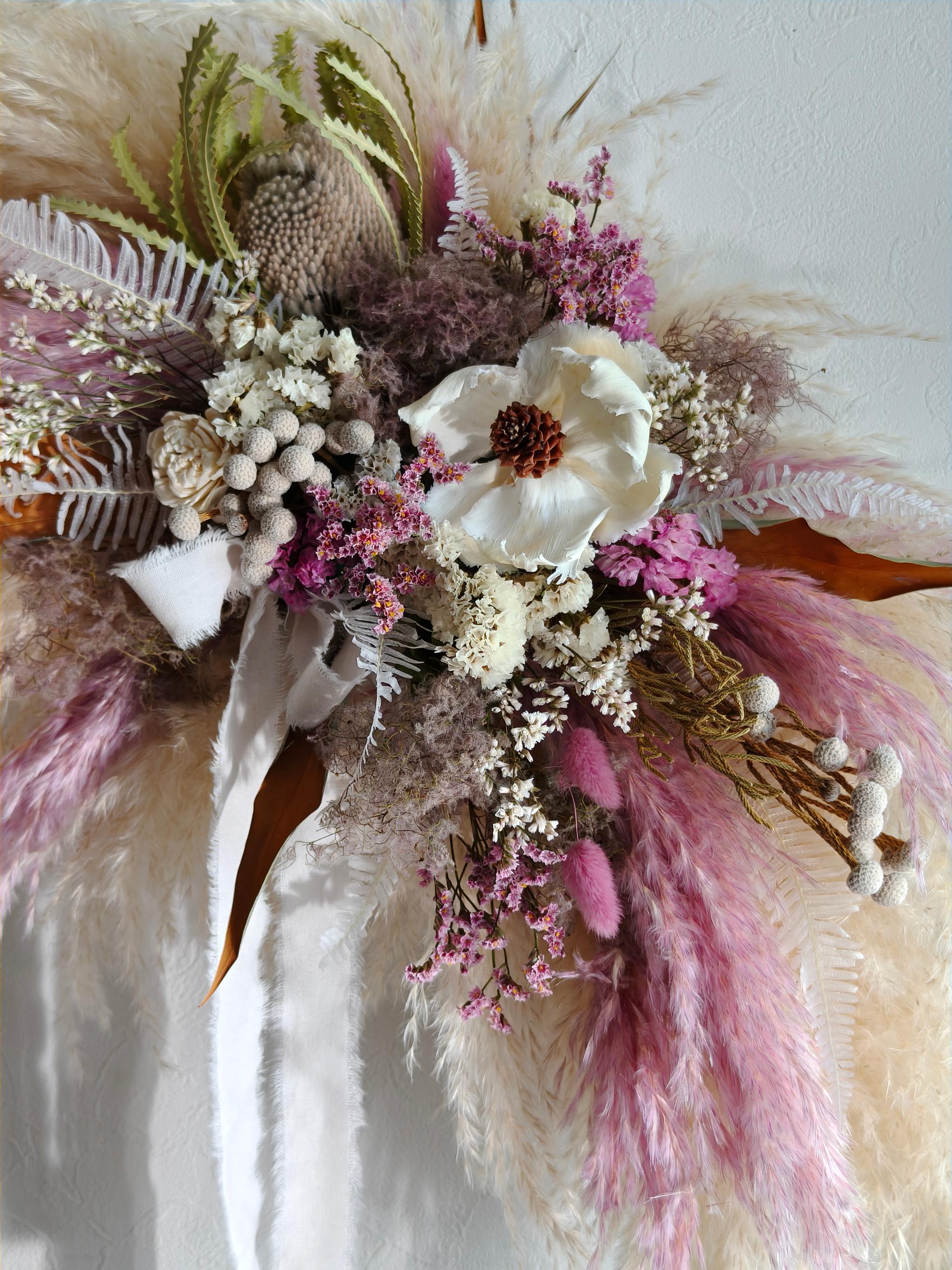 ドライフラワーの壁掛けスワッグ ウォールデコ パンパスグラス 開店祝い新築祝い インテリア店舗装飾リース 誕生日フォト | 12枚目